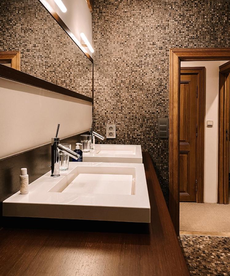 Indrani Lodge Loupoigne Ngoại thất bức ảnh