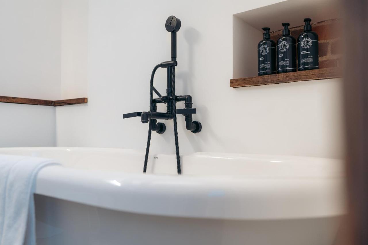 Indrani Lodge Loupoigne Ngoại thất bức ảnh