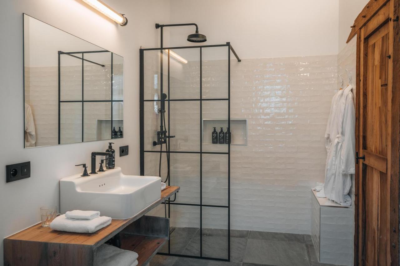 Indrani Lodge Loupoigne Ngoại thất bức ảnh