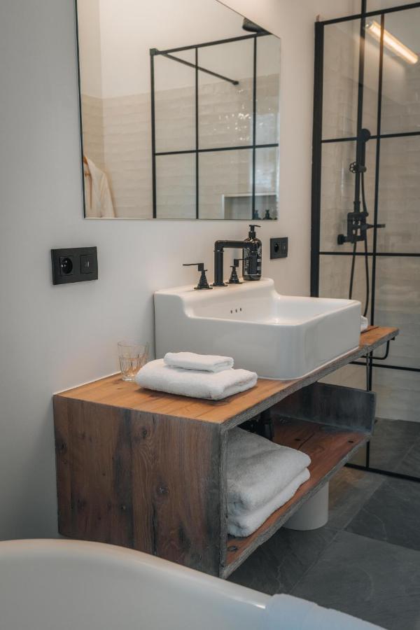 Indrani Lodge Loupoigne Ngoại thất bức ảnh